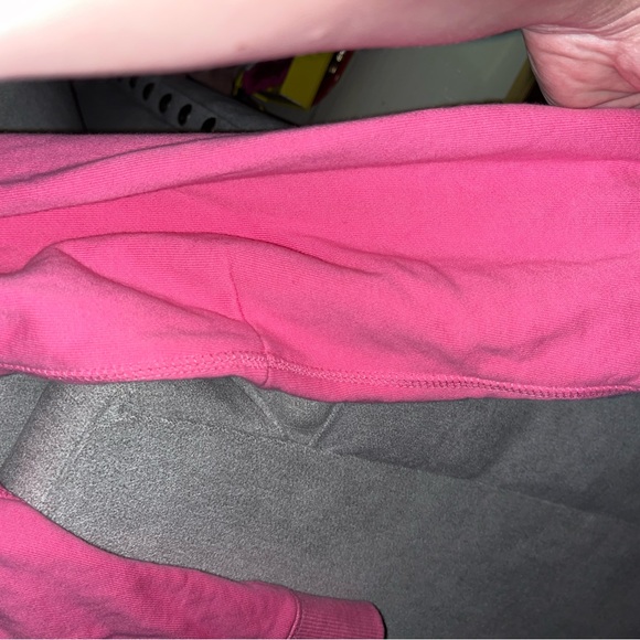 GONE MARANT 🪁 sweatshirt SUPER RARE! Barbie hot pink - Picture 8 of 16
